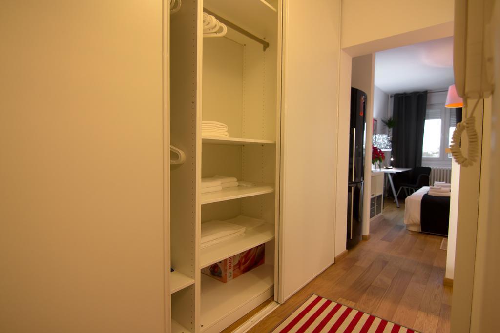 Apartment Madera Belgrado Esterno foto
