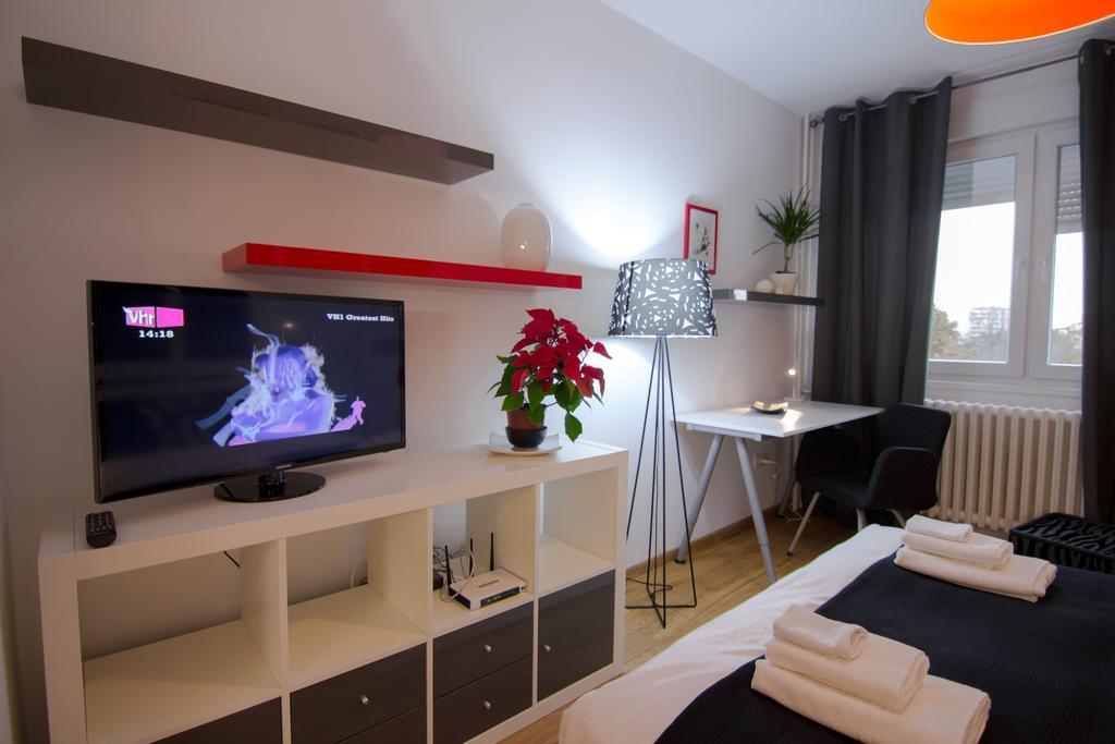 Apartment Madera Belgrado Esterno foto